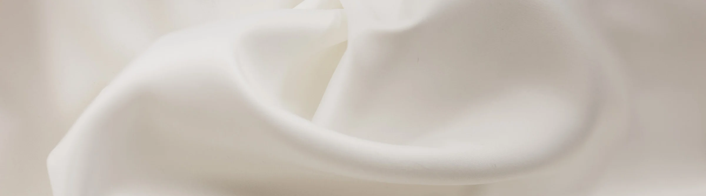 Cream and Brown Photographic Beauty Site Launch Website (800 x 3